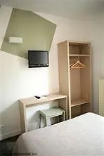 ホテル Louisa パリ